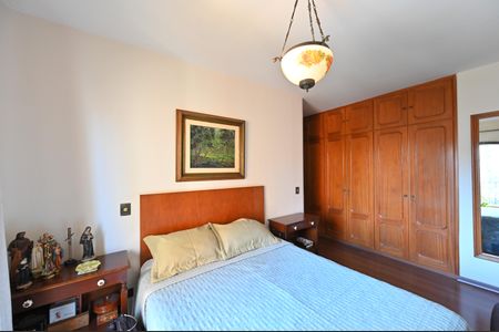 Apartamento à venda com 220m², 4 quartos e 3 vagasSuíte 1