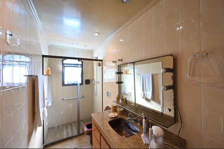 Apartamento à venda com 220m², 4 quartos e 3 vagasBanheiro da Suíte 3