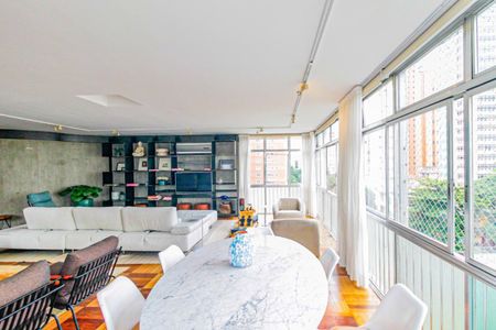 Apartamento à venda com 3 quartos, 245m² em Jardim Paulista, São Paulo