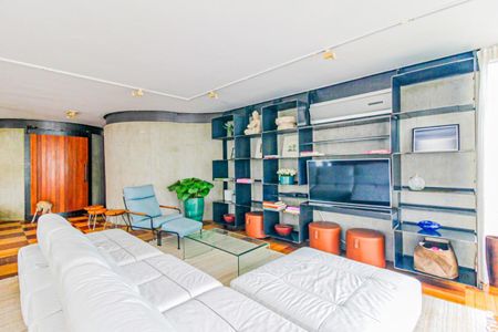 Apartamento à venda com 3 quartos, 245m² em Jardim Paulista, São Paulo