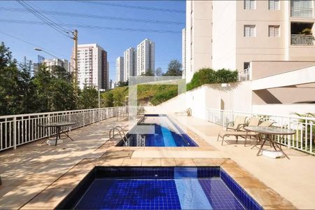 Apartamento à venda com 49m², 2 quartos e 1 vaga Apartamento à venda com 49m², 2 quartos e 1 vagaÁrea comum - Piscina