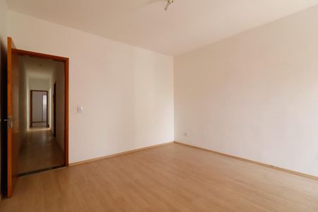 Casa à venda com 300m², 3 quartos e 6 vagasSuíte 1