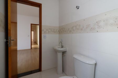 Casa à venda com 300m², 3 quartos e 6 vagasBanheiro da Suíte 2