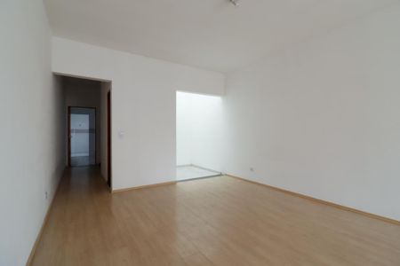 Sala de casa à venda com 3 quartos, 300m² em Vila Granada, São Paulo