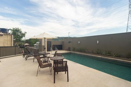 Apartamento para alugar com 60m², 1 quarto e 1 vagaÁrea comum - Piscina