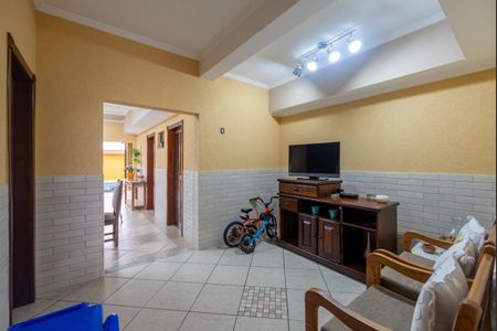 Casa à venda com 3 quartos, 300m² em Chácara Inglesa, São Paulo