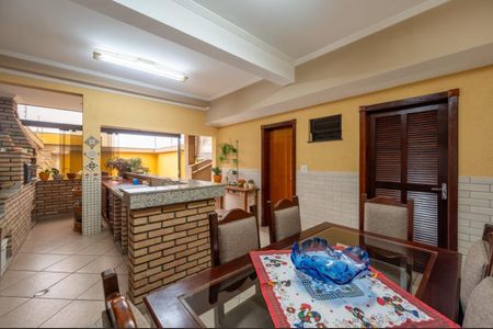 Casa à venda com 3 quartos, 300m² em Chácara Inglesa, São Paulo