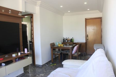 Apartamento para alugar com 87m², 3 quartos e 1 vagaSala