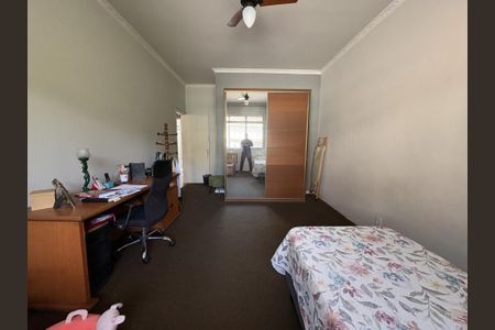 Casa à venda com 3 quartos, 200m² em Tanque, Rio de Janeiro
