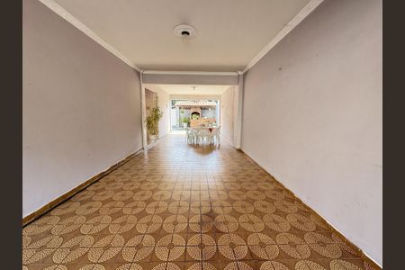 Casa à venda com 3 quartos, 200m² em Tanque, Rio de Janeiro