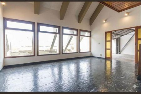 Casa à venda com 6 quartos, 400m² em Jaguaré, São Paulo