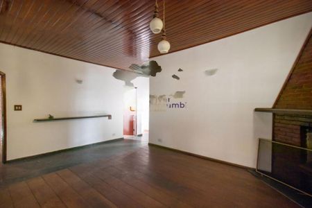 Casa à venda com 4 quartos, 210m² em Parque Guarapiranga, São Paulo