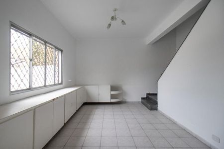 Casa à venda com 4 quartos, 210m² em Parque Guarapiranga, São Paulo