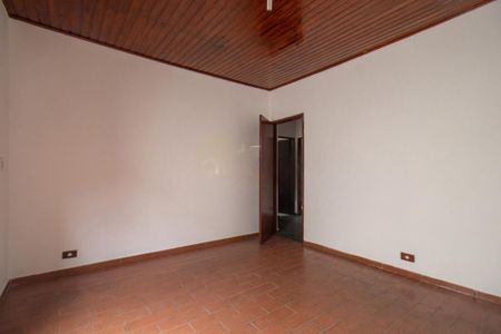 Casa à venda com 4 quartos, 210m² em Parque Guarapiranga, São Paulo