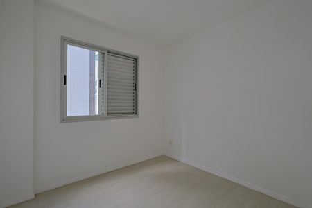 Quarto de apartamento à venda com 2 quartos, 65m² em Buritis, Belo Horizonte