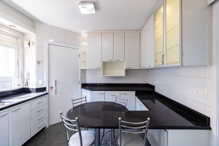 Apartamento à venda com 113m², 3 quartos e 3 vagasCozinha