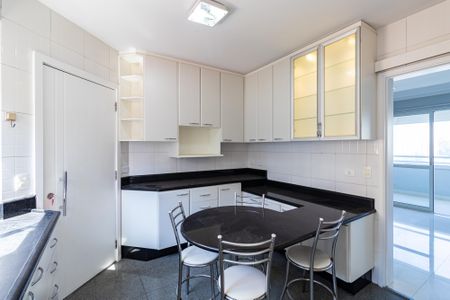 Apartamento à venda com 113m², 3 quartos e 3 vagasCozinha