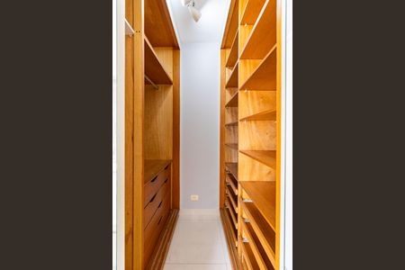 Apartamento à venda com 113m², 3 quartos e 3 vagasCloset da Suíte 3