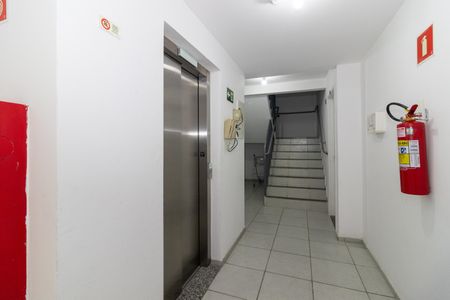 Apartamento para alugar com 57m², 2 quartos e 1 vagaElevador