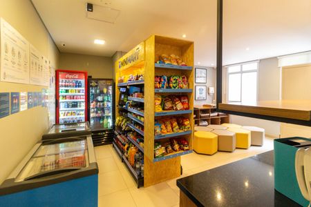 Apartamento para alugar com 32m², 2 quartos e 1 vagaMini mercado