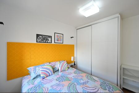 Apartamento à venda com 205m², 3 quartos e 4 vagasSuíte 2