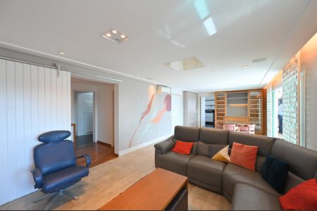 Apartamento à venda com 205m², 3 quartos e 4 vagasSala