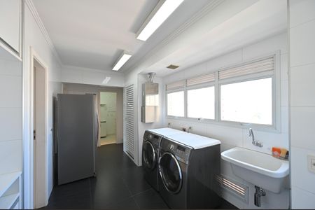 Apartamento à venda com 205m², 3 quartos e 4 vagasLavanderia