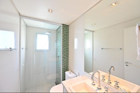 Apartamento à venda com 205m², 3 quartos e 4 vagasBanheiro da Suíte 3