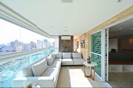 Apartamento à venda com 205m², 3 quartos e 4 vagasVaranda Gourmet