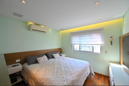 Apartamento à venda com 205m², 3 quartos e 4 vagasSuíte 1