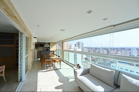 Apartamento à venda com 205m², 3 quartos e 4 vagasVaranda Gourmet