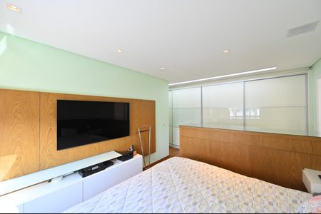 Apartamento à venda com 205m², 3 quartos e 4 vagasSuíte 1