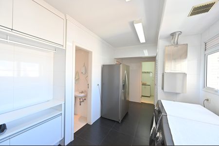 Apartamento à venda com 205m², 3 quartos e 4 vagasLavanderia