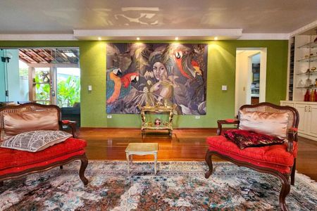 Casa para alugar com 6 quartos, 392m² em Jardim Marajoara, São Paulo