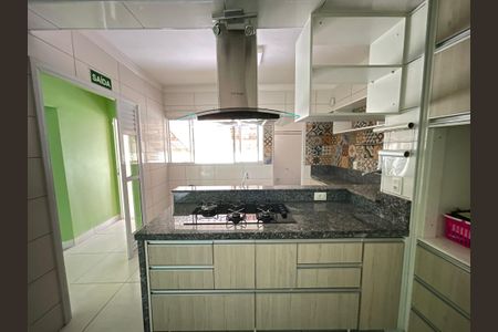 Casa para alugar com 227m², 4 quartos e 2 vagasCozinha