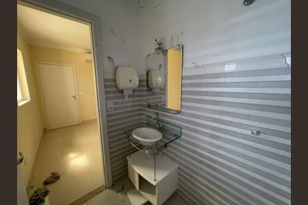 Casa para alugar com 227m², 4 quartos e 2 vagasBanheiro 3