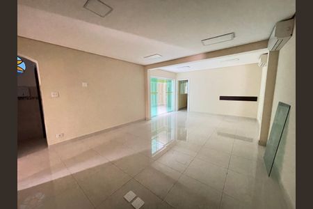 Casa para alugar com 227m², 4 quartos e 2 vagasSala 2