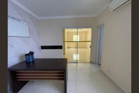 Casa para alugar com 227m², 4 quartos e 2 vagasQuarto 2