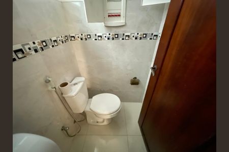 Casa para alugar com 227m², 4 quartos e 2 vagasBanheiro 6