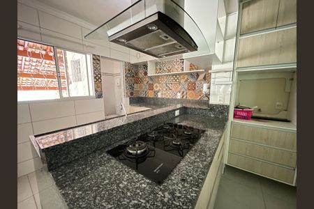 Casa para alugar com 227m², 4 quartos e 2 vagasCozinha