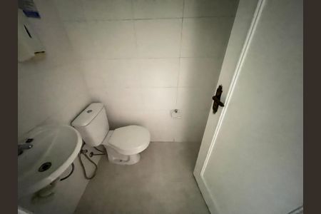 Casa para alugar com 227m², 4 quartos e 2 vagasBanheiro 4