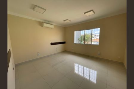 Casa para alugar com 227m², 4 quartos e 2 vagasQuarto 1