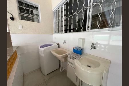 Casa para alugar com 227m², 4 quartos e 2 vagasÁrea de Serviço