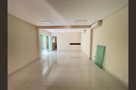 Casa para alugar com 227m², 4 quartos e 2 vagasSala 2