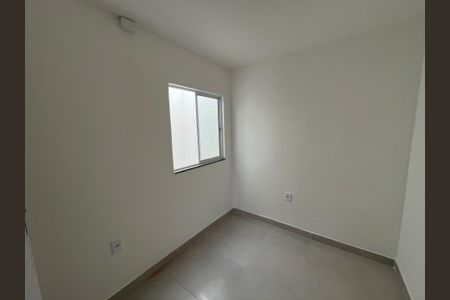 Quarto  de kitnet/studio para alugar com 1 quarto, 24m² em Cacuia, Rio de Janeiro