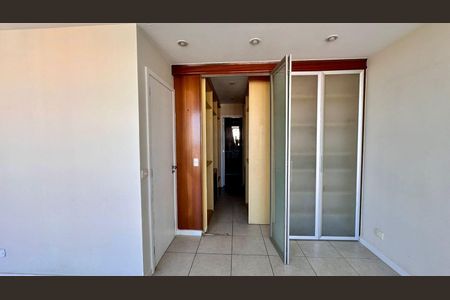 Apartamento para alugar com 4 quartos, 200m² em Barra da Tijuca, Rio de Janeiro