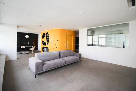 Apartamento para alugar com 4 quartos, 227m² em Itaim Bibi, São Paulo