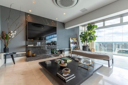 Apartamento à venda com 225m², 2 quartos e 4 vagas