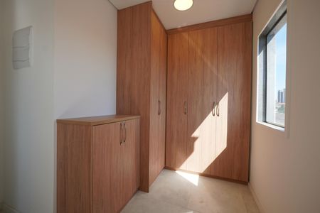 Casa de condomínio para alugar com 115m², 3 quartos e 2 vagasSuíte