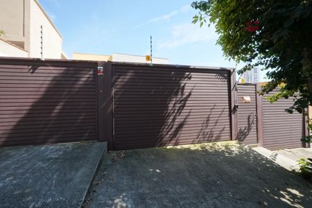 Casa de condomínio para alugar com 115m², 3 quartos e 2 vagasFachada